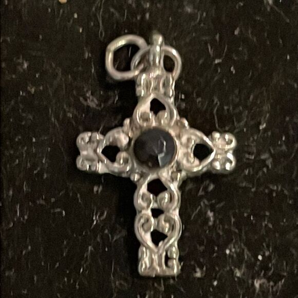 1” silver tone cross w/black onyx colored bead charm/pendant w/jump hoop - Picture 1 of 9